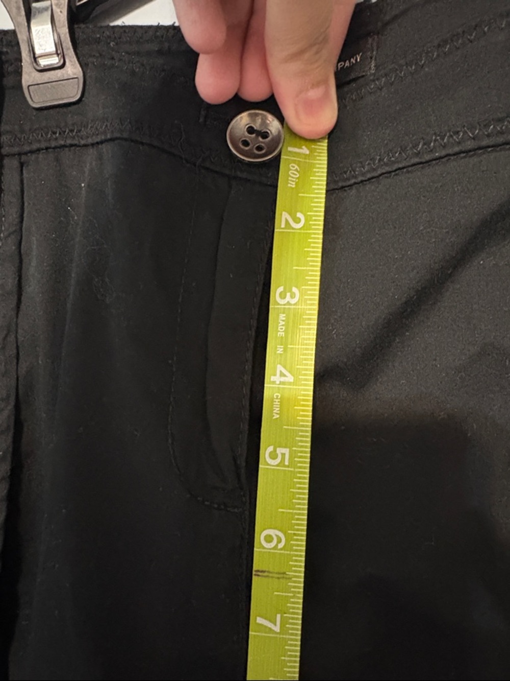 Size 16 Black 100% cotton Cargo Pants with Snap/ Flap Pockets Utility Skater - Picture 10 of 10
